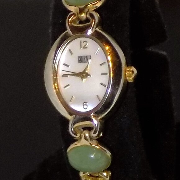 Vintage Gruen II Women's Carved Semi-Precious Stone Scarab Mother-of-Pearl Watch - Picture 7 of 8